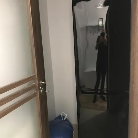Panoramic Mirror Lägenhet